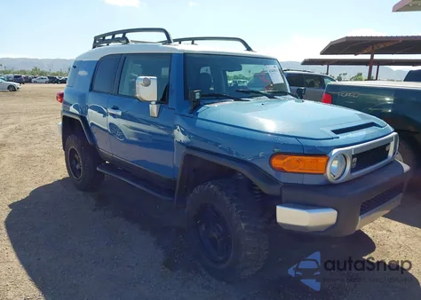 2012 Toyota Fj Cruiser z USA, uszkodzony, nr VIN JTEBU4BFXCK130958